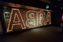 Neon w Muzeum ABBA w Sztokholmie